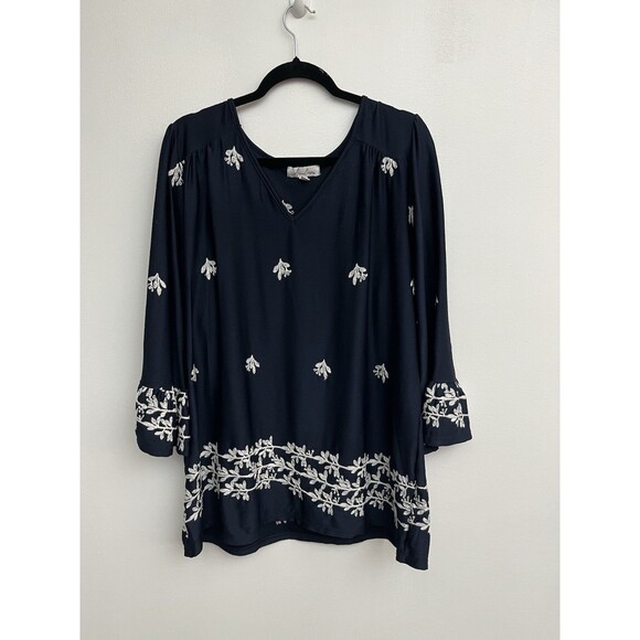 Women’s Top Blouse V Neck Embroidered Plus Size 2XL Pullover Long Bell Sleeve - Picture 1 of 10